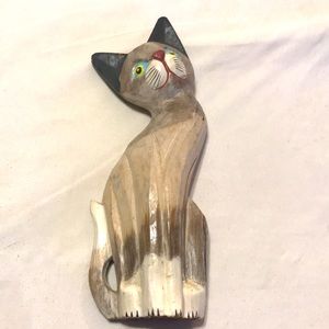 Craved Wood Cat